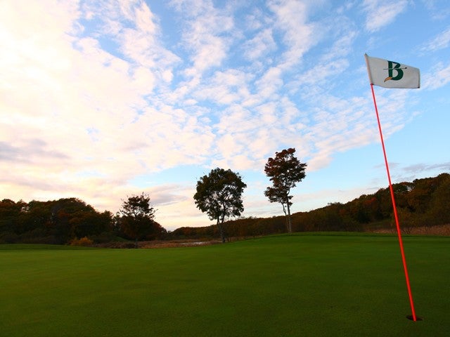 ■【現地払い0円・全行程バス送迎付き】北海道ブルックスカントリークラブ・キャディ付きカート×苫小牧ゴルフリゾート72エミナゴルフクラブ・カートセルフ　１泊２プレー3