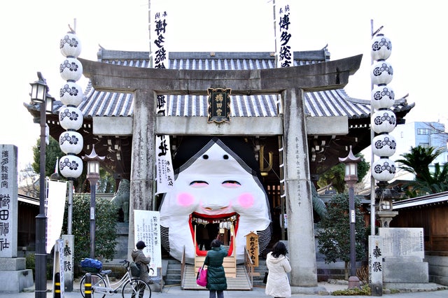 【宇部新川：宇部新川駅待合室発】 太宰府天満宮・櫛田神社初詣と博多名物・水炊き鍋付花かご膳 日帰り1