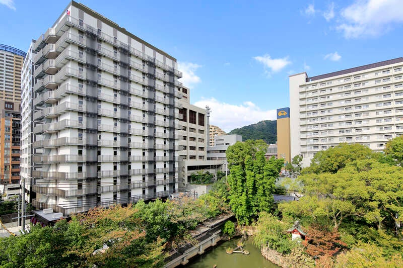 【高知駅・後免駅・土佐山田駅・阿波池田駅発】 Ｓ＋席(エスプラス)で鑑賞する宝塚大劇場「星組」公演と神戸布引ハーブ園２日間2
