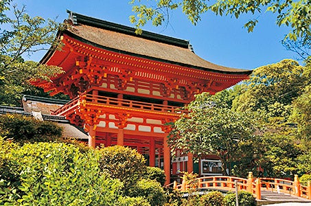 【長崎発着】秋の世界遺産上賀茂神社貸切ライトアップと京都・琵琶湖・奈良 紅葉めぐり3日間2