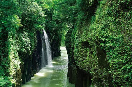 高千穂牛の昼食と神秘と伝説の里「高千穂」日帰り チン・検査パッケージ適用ツアー(旅行条件「重要事項」の参加条件をご覧下さい)