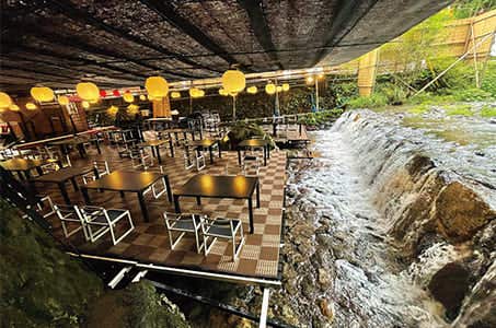 【名古屋発着】納涼 京の奥座敷 貴船で食す川床料理と「叡山電鉄」ローカル列車 日帰り <ワクチン・検査パッケージ適用ツアー>