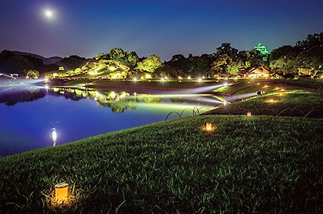 おかやま旅応援割(芦屋・三宮発)岡山後楽園夜間特別開園 夏の幻想庭園とドイツの森創作ビュッフェ 日帰り ワクチン・検査パッケージ適用
