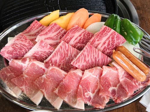 キャンプ場でBBQ体験&とうもろこし収穫体験&農園でアップルパイ作り体験