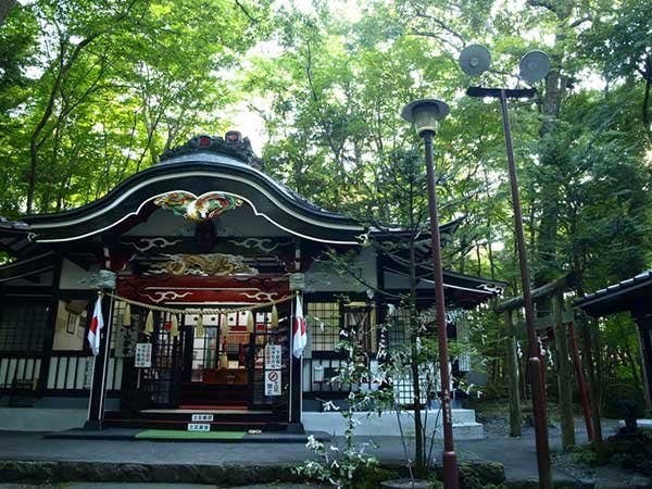 【横浜発】「縁結び」と「金運」のパワースポット巡り&桔梗信玄餅詰め放題&いちご狩り食べ放題◎世界遺産富士山の麓でご朱印集め♪河口湖湖畔でランチバイキング&果物狩り&山梨銘菓の詰め放題がセット!